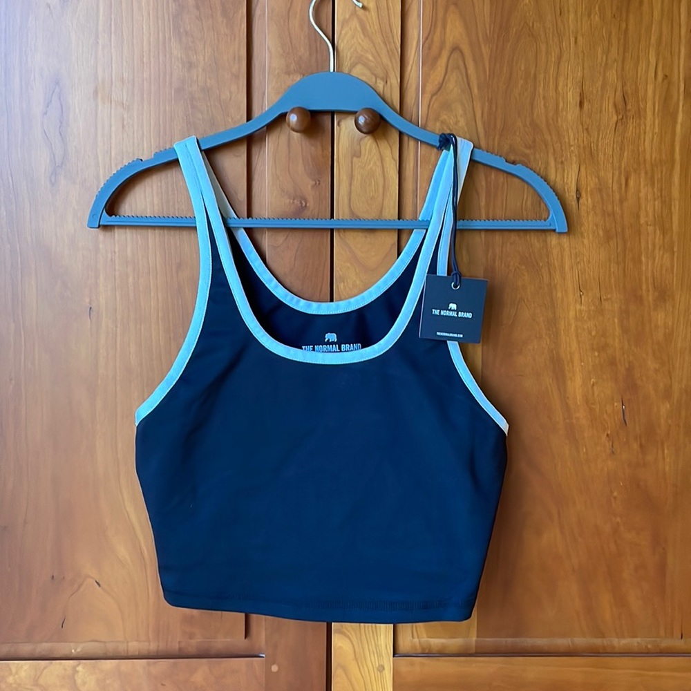 The Normal Brand- Active Crop Tank. Medium, Black